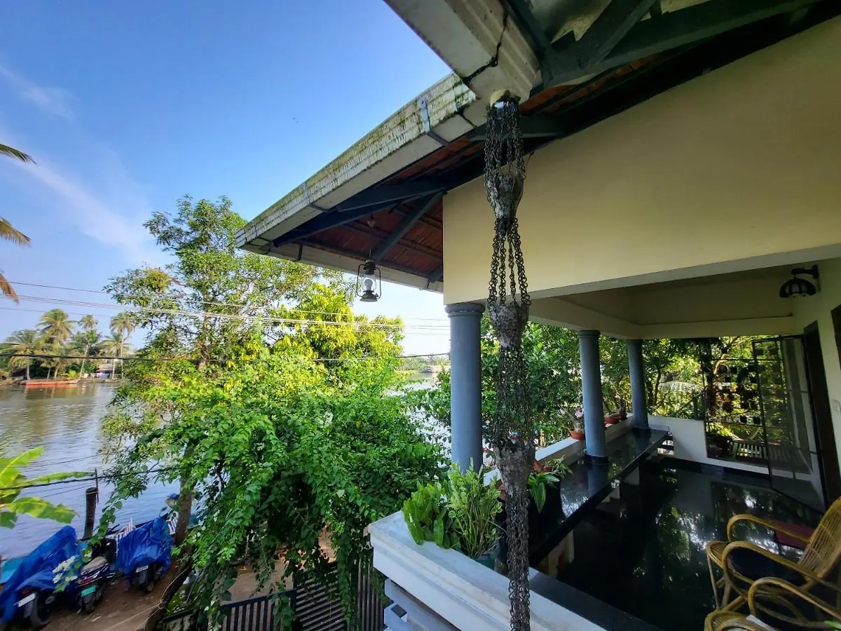 Sacred River Homestay Alappuzha 0*,